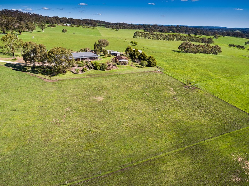 22 Haines Firetrack, Hahndorf SA 5245