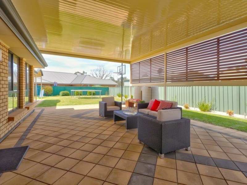 4 Creekside Grove, Mount Barker SA 5251