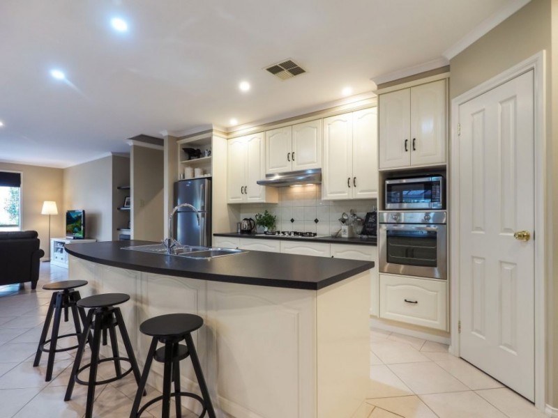 1 Turnbull Court, Woodside SA 5244