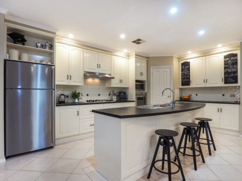 1 Turnbull Court, Woodside SA 5244