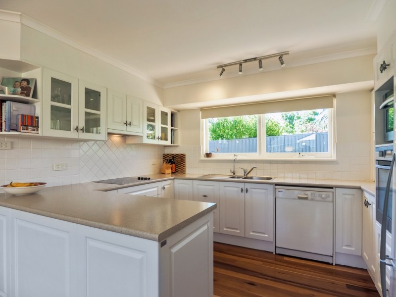 10 Thiele Grove, Hahndorf SA 5245