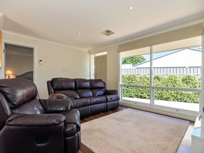 10 Thiele Grove, Hahndorf SA 5245