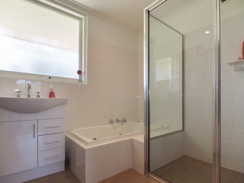 10 Thiele Grove, Hahndorf SA 5245