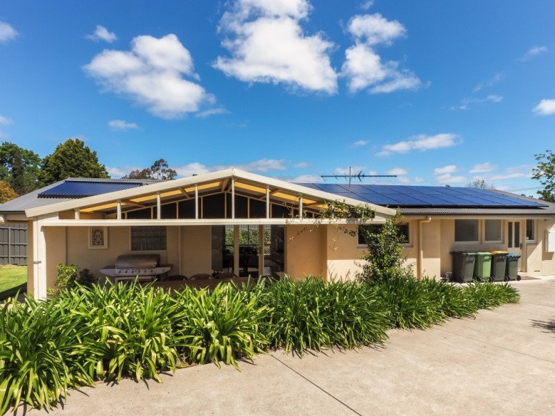 10 Thiele Grove, Hahndorf SA 5245