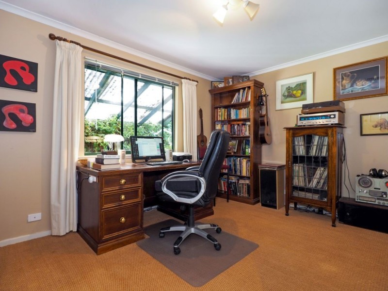 4 Church Road, Harrogate SA 5244