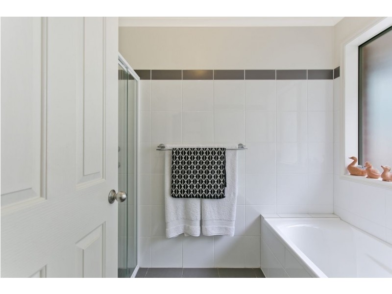 13 Clayfield Court, Woodside SA 5244