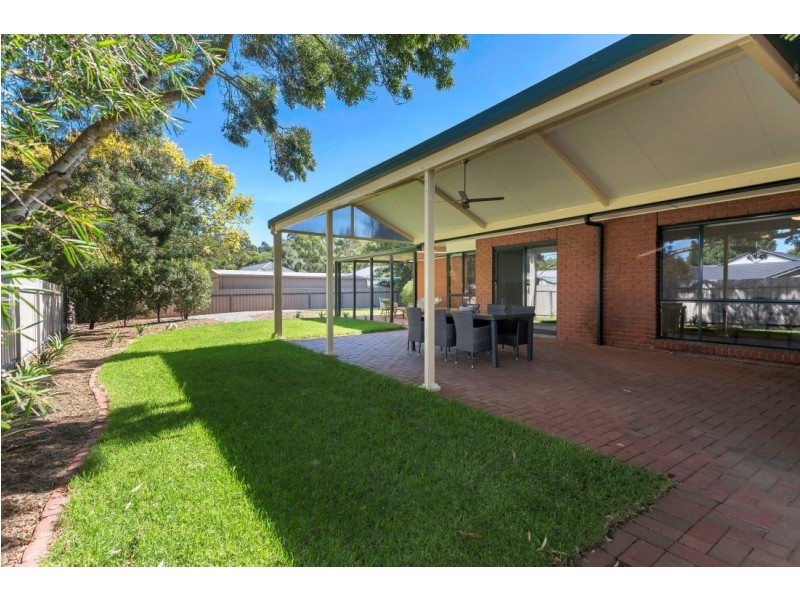 8 Birch Street, Oakbank SA 5243