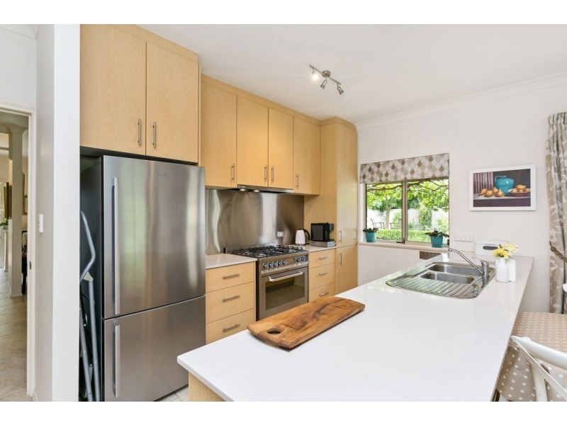 15 Oak Drive, Oakbank SA 5243