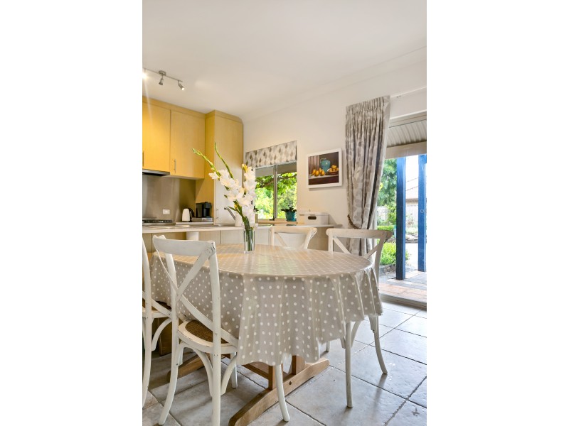 15 Oak Drive, Oakbank SA 5243