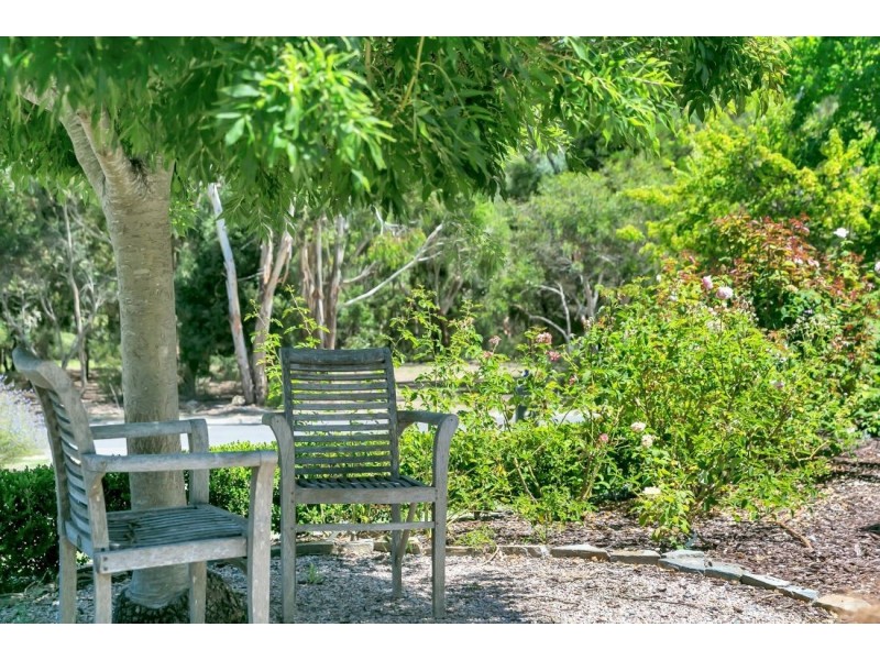 15 Oak Drive, Oakbank SA 5243