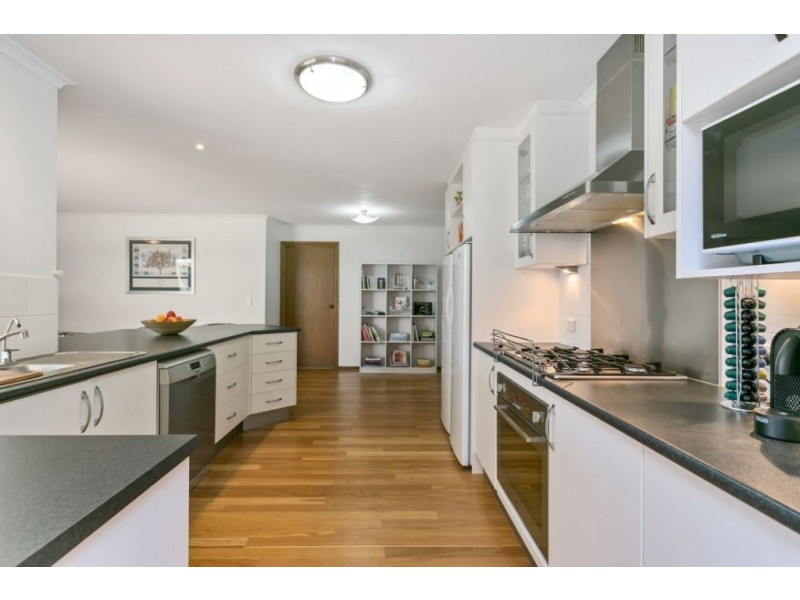 68 Grevillea Way, Woodside SA 5244