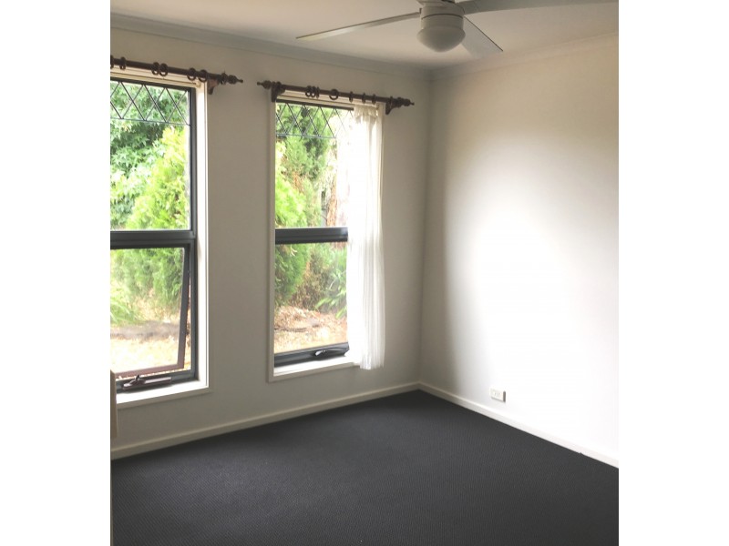 22 John Street, Oakbank SA 5243