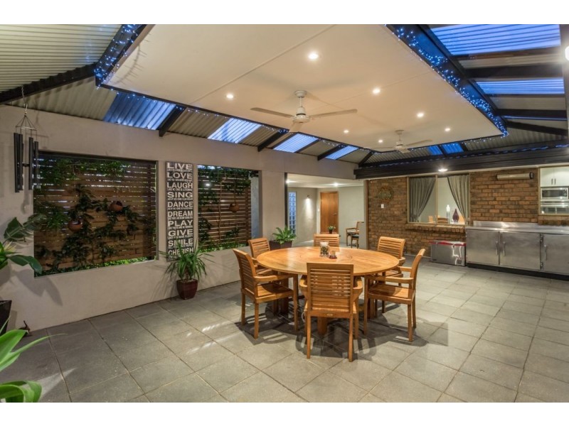 13 Allendale Grove, Woodside SA 5244