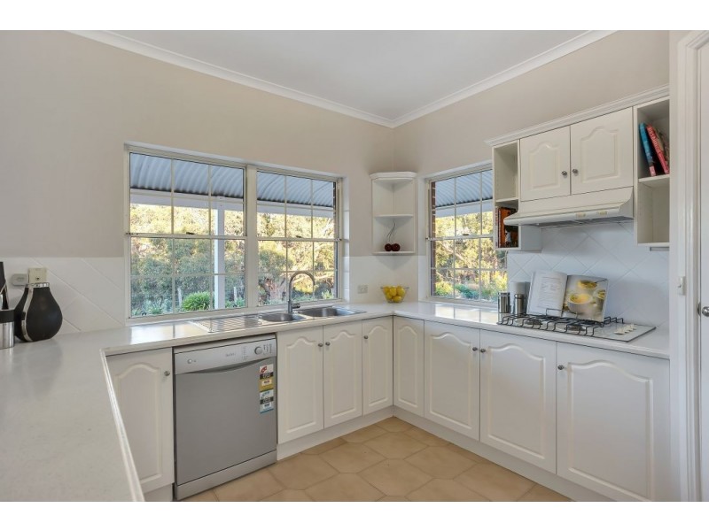 4 Ridge Road, Woodside SA 5244