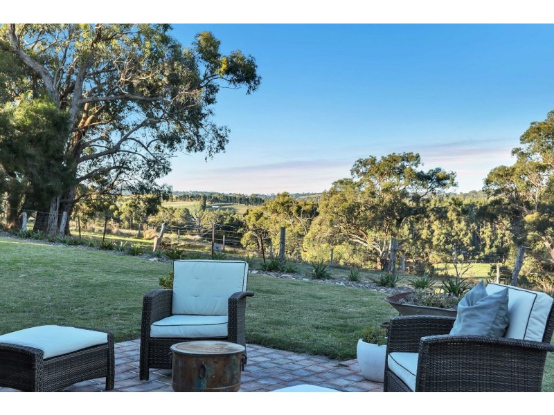 4 Ridge Road, Woodside SA 5244