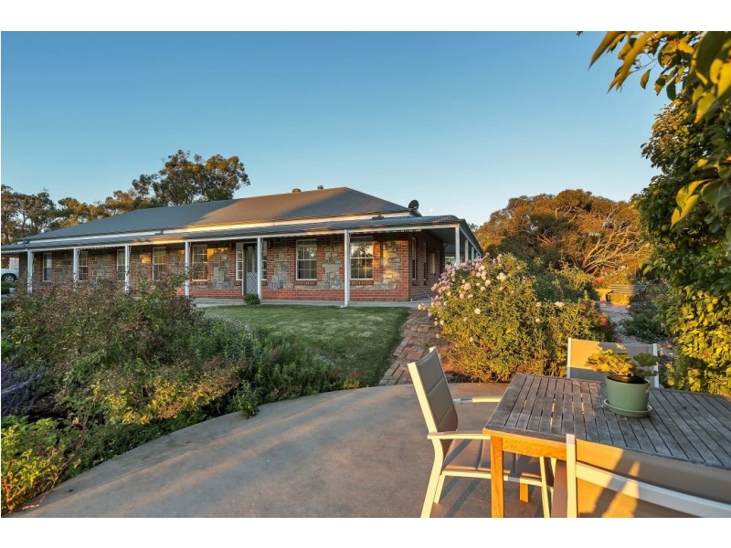 4 Ridge Road, Woodside SA 5244