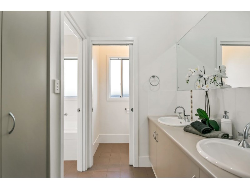 2/10 View Road, Woodside SA 5244