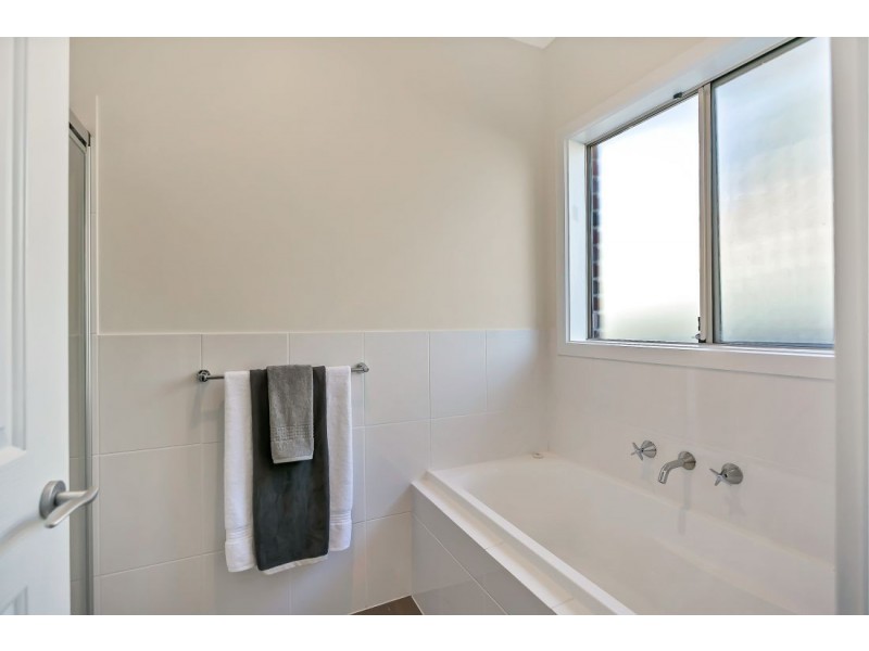 2/10 View Road, Woodside SA 5244