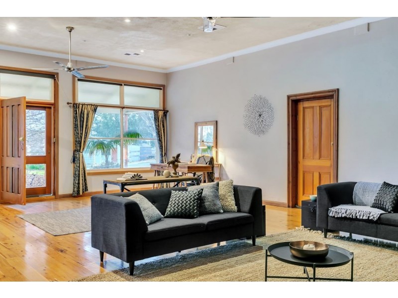 24 Townsend Street, Mount Torrens SA 5244