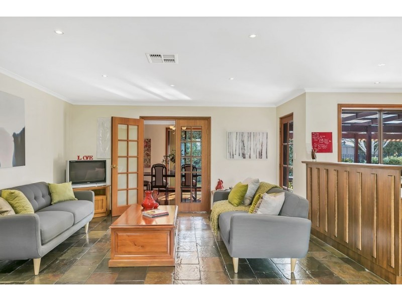 5 Honeysuckle Drive, Woodside SA 5244