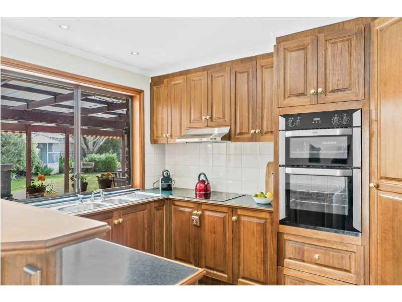 5 Honeysuckle Drive, Woodside SA 5244