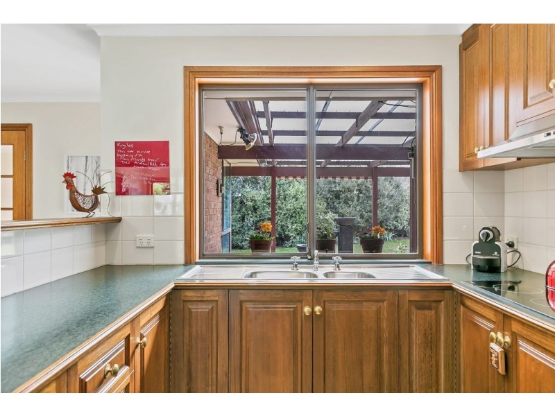 5 Honeysuckle Drive, Woodside SA 5244