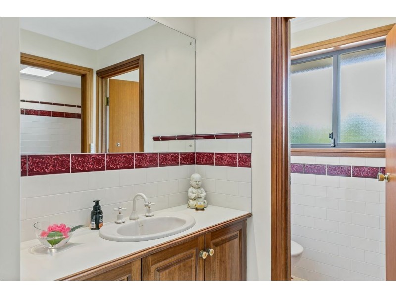 5 Honeysuckle Drive, Woodside SA 5244