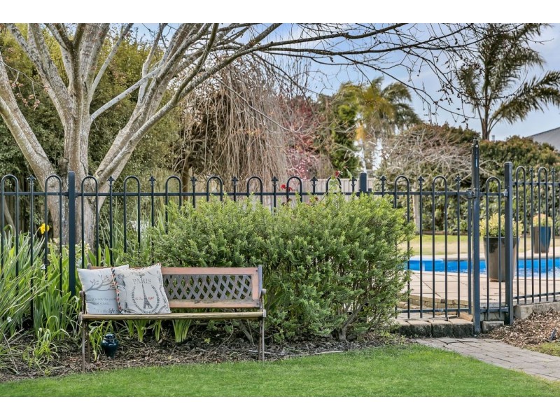 5 Honeysuckle Drive, Woodside SA 5244
