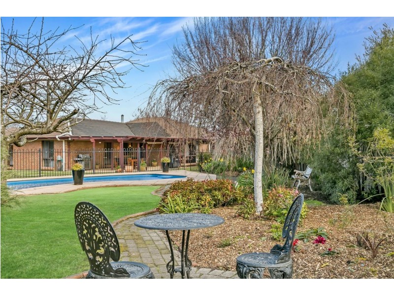 5 Honeysuckle Drive, Woodside SA 5244