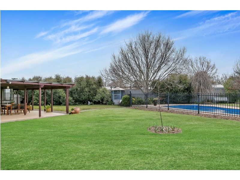 5 Honeysuckle Drive, Woodside SA 5244