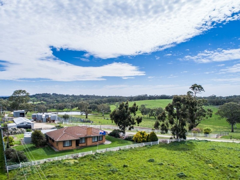 147A &147B Sheoak Hill Road, Mount Torrens SA 5244