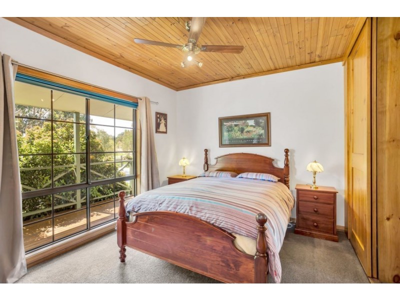 4 Hutchens Road, Woodside SA 5244