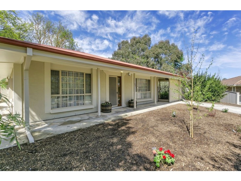 16 Elm Drive, Oakbank SA 5243