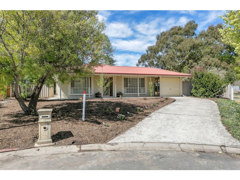 16 Elm Drive, Oakbank SA 5243