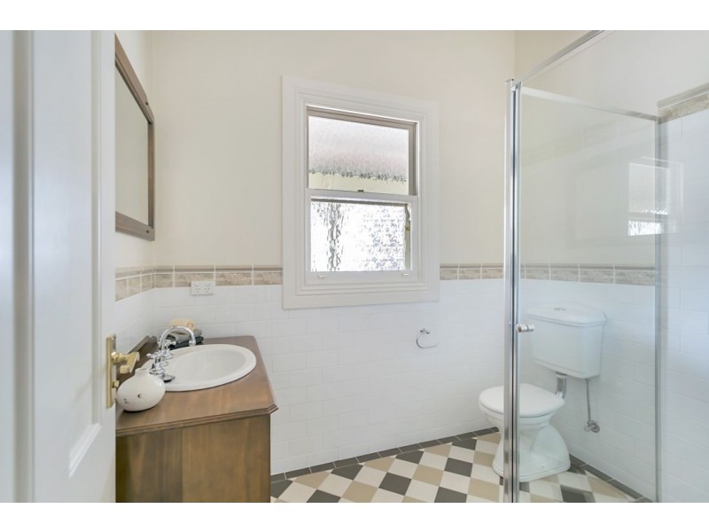 1 Coral Street, Mount Barker SA 5251
