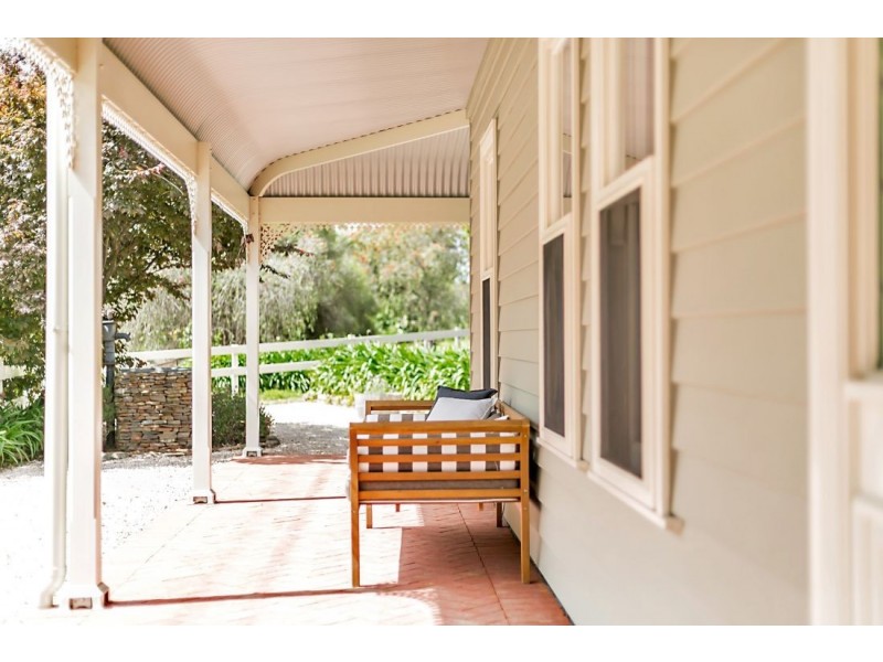 1 Coral Street, Mount Barker SA 5251
