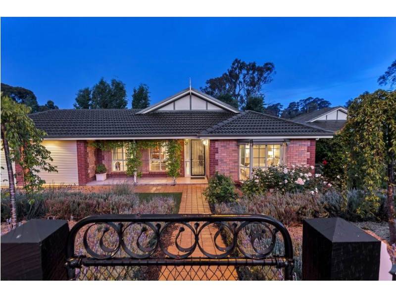 4 Stonybrook Grove, Mount Barker SA 5251