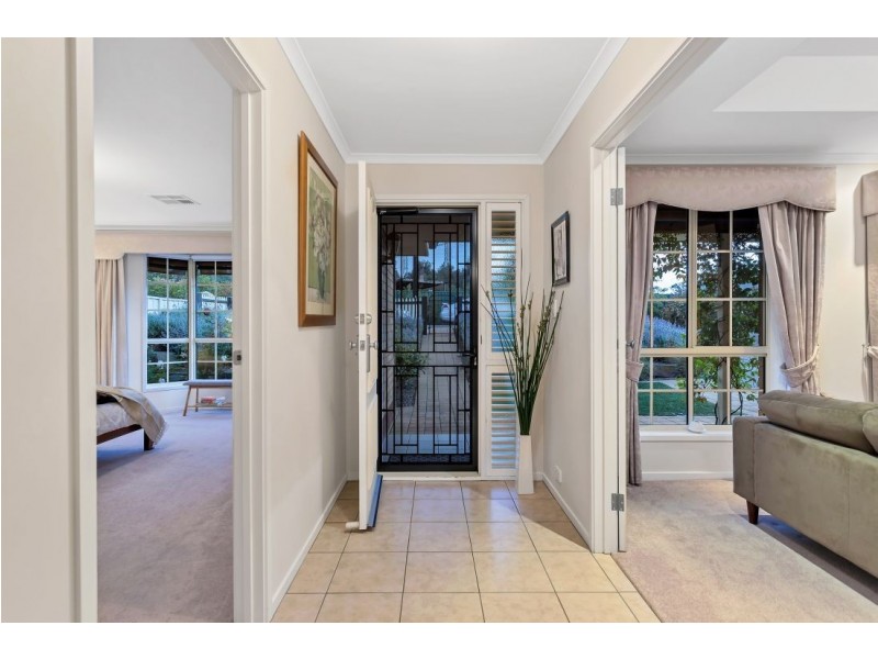 4 Stonybrook Grove, Mount Barker SA 5251