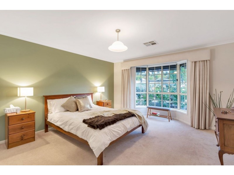 4 Stonybrook Grove, Mount Barker SA 5251