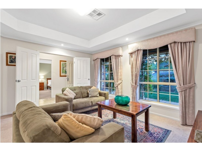 4 Stonybrook Grove, Mount Barker SA 5251