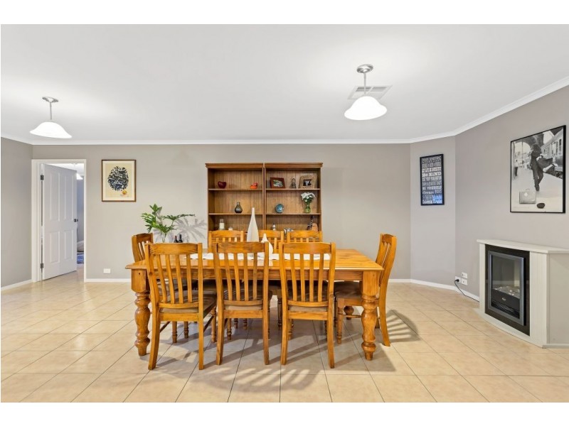 4 Stonybrook Grove, Mount Barker SA 5251