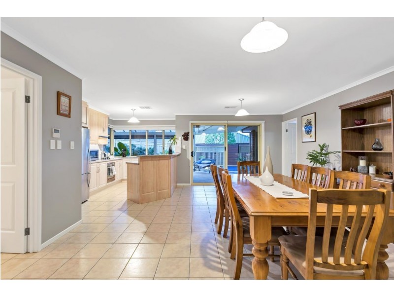 4 Stonybrook Grove, Mount Barker SA 5251