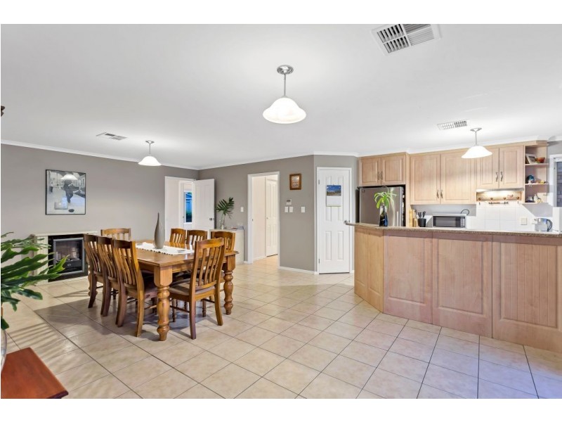 4 Stonybrook Grove, Mount Barker SA 5251