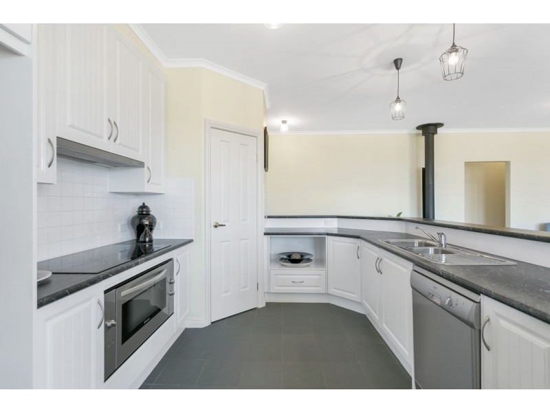 7 Peter Court, Charleston SA 5244