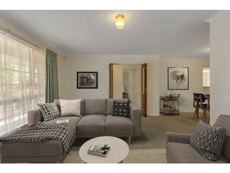 16 Elm Drive, Oakbank SA 5243