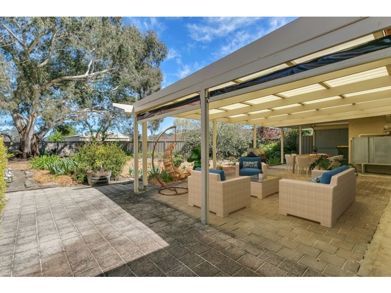 16 Elm Drive, Oakbank SA 5243