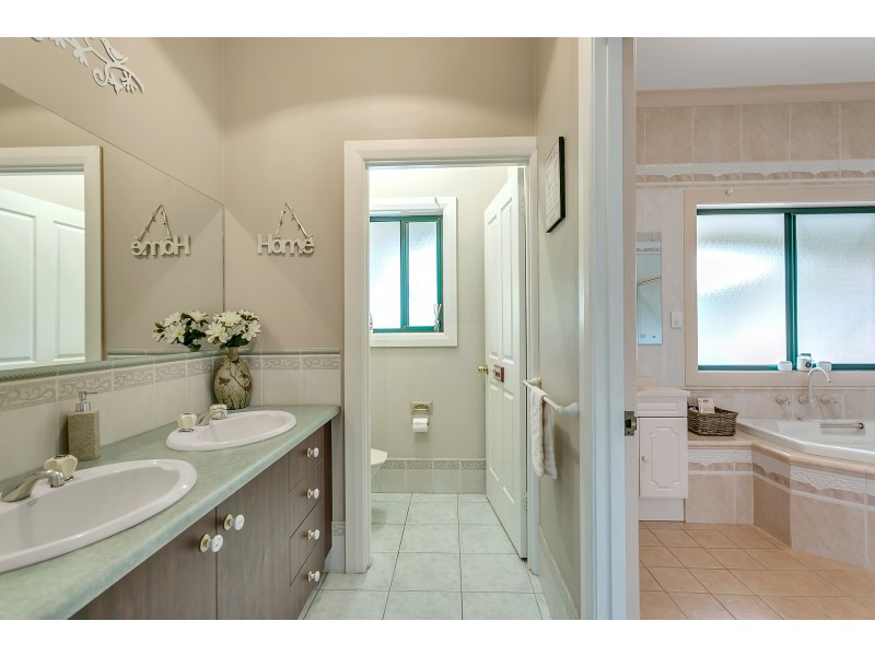 98 Neudorf Road, Lobethal SA 5241