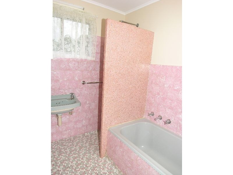 8 Christie Street, Bridgewater SA 5155