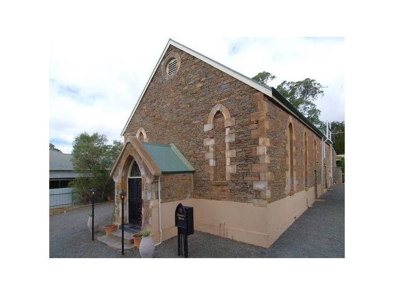 8 Showground Road, Mount Pleasant SA 5235