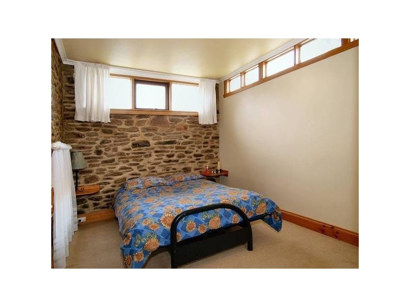 8 Showground Road, Mount Pleasant SA 5235